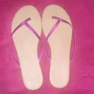 Lauren Conrad flip flops